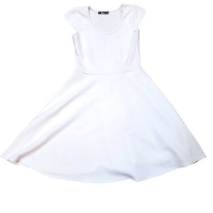 Pinc white dress. Medium